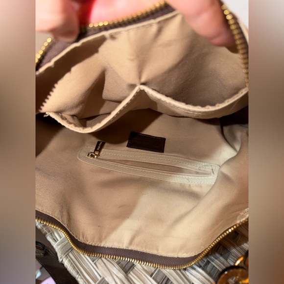 Valentina Genuine Leather Shoulder Bag Cream Brown Made in Italy - Picture 8 of 16